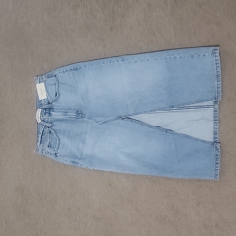 Abercrombie NWT Women's denim skirt